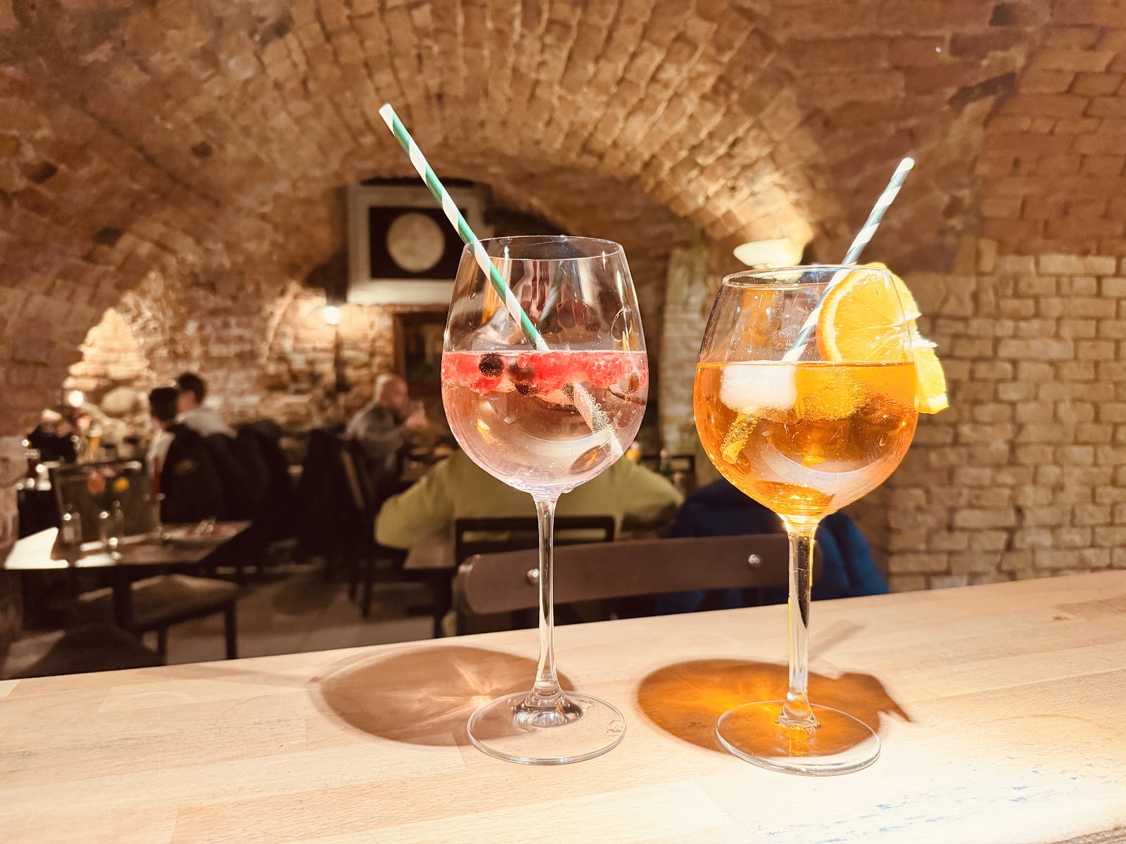 Aperol & Berry Spritz